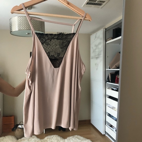 Boohoo Plus Lace Panel Detail camisole - Picture 2 of 4